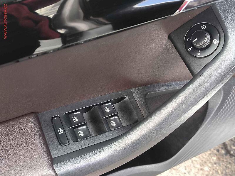 Škoda Octavia (2016) 2.0TDi 4x4, ČR, DSG - fotka 22 z 22