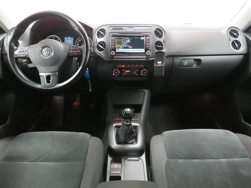 Volkswagen Tiguan - fotka 5 z 26