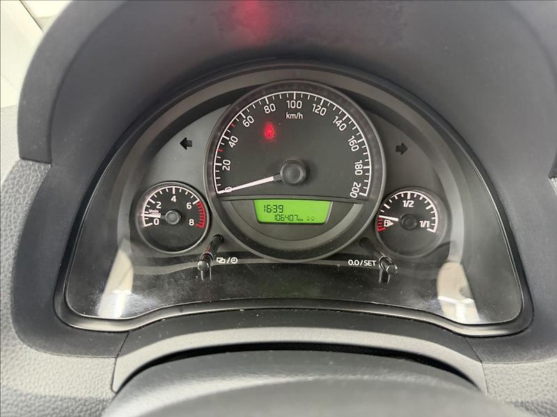Škoda Citigo 1,0 MPi, klima, tažné zařízení - fotka 15 z 26