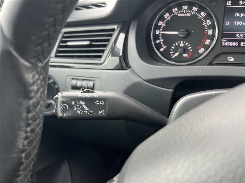 Škoda Rapid 1,6 TDi,Pano,DSG,TZ,Navi,DPH - fotka 14 z 21