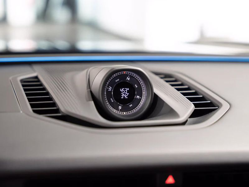 Porsche Cayenne Electric HuD HD-Matrix Venti - fotka 18 z 22