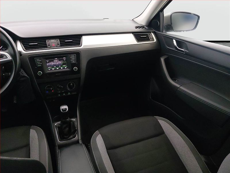 Škoda Rapid (2016) Spaceback 1.2 TSI - fotka 8 z 15