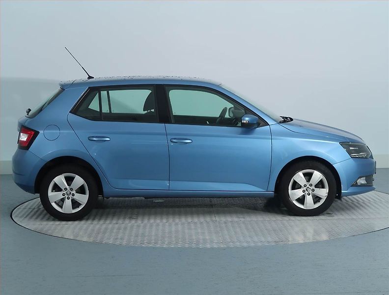Škoda Fabia (2017) 1.0 TSI, Serv.kniha, Tempomat - fotka 6 z 13