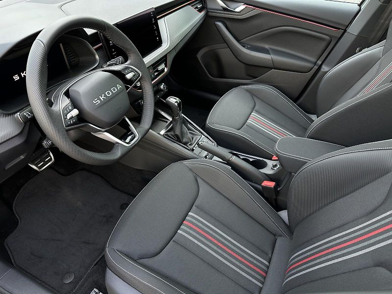 Škoda Kamiq 1.5TSi DSG Monte Carlo 150PS M - fotka 13 z 48