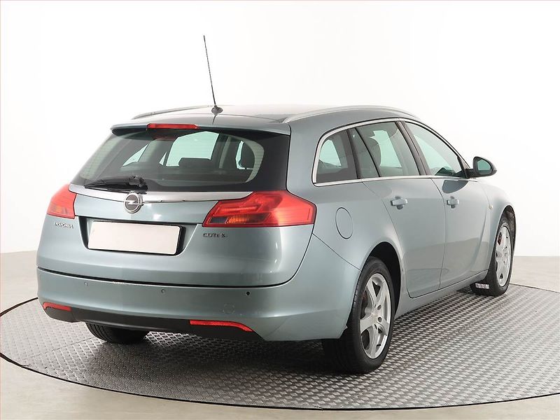 Opel Insignia (2012) 2.0 CDTI, 4X4, Automat - fotka 5 z 17