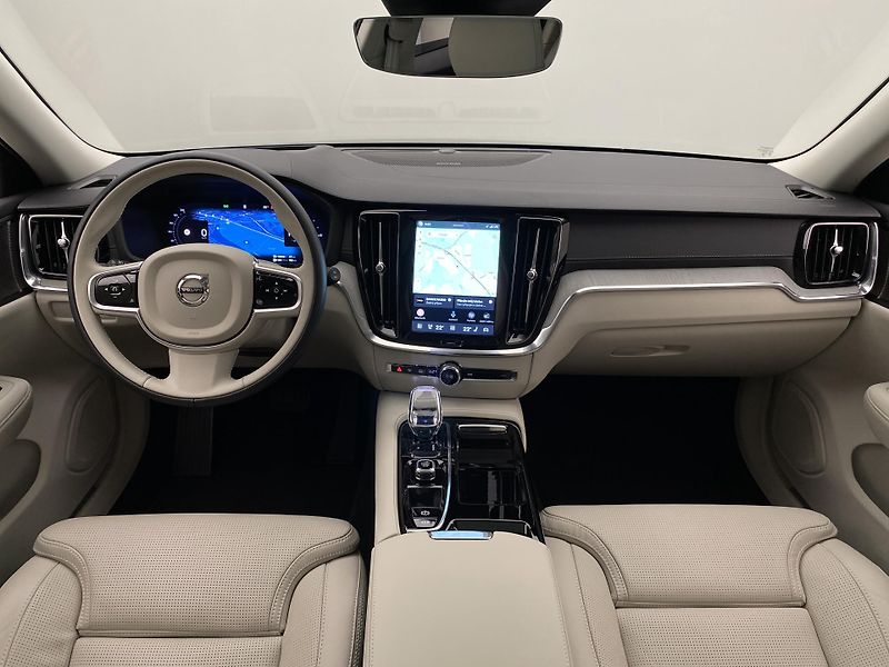 Volvo V60 T6 AWD BRIGHT ULTRA - fotka 2 z 66