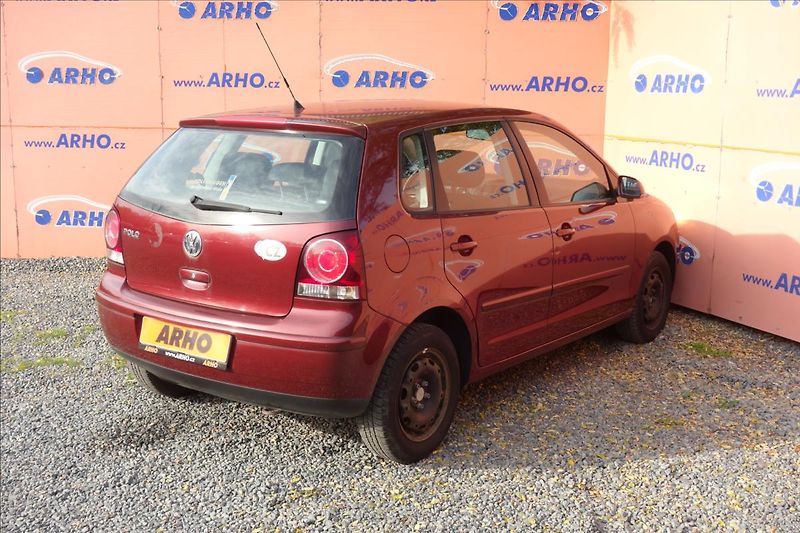 Volkswagen Polo 1,2 i, ČR, SERV.KN., COMFORT. - fotka 7 z 33