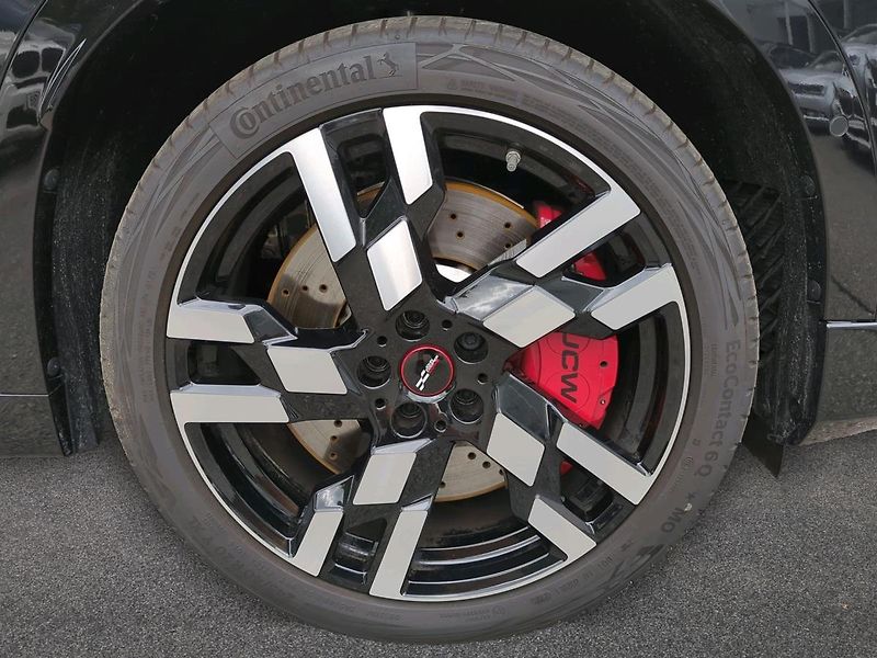 Mini Countryman JCW ALL4 - fotka 12 z 13