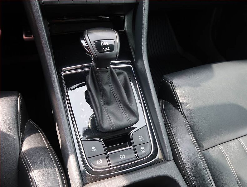 Škoda Karoq (2018) Style Plus 2.0 TDI - fotka 13 z 26