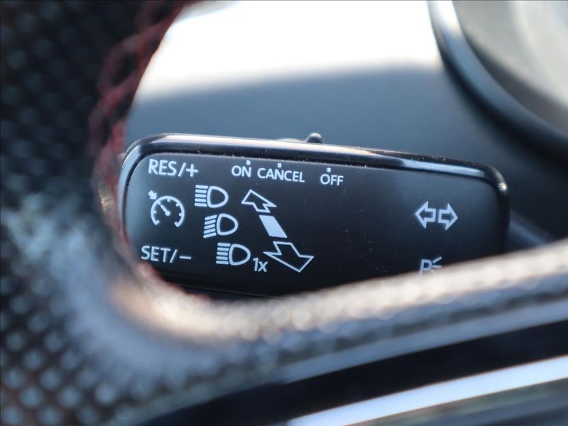 Škoda Octavia 2,0 RS TDi Nové Rozvody, Brzdy - fotka 14 z 32