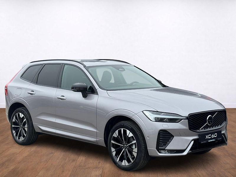 Volvo XC60 (2026) PLUS B5, kamery 360°, FULL LED - fotka 7 z 25