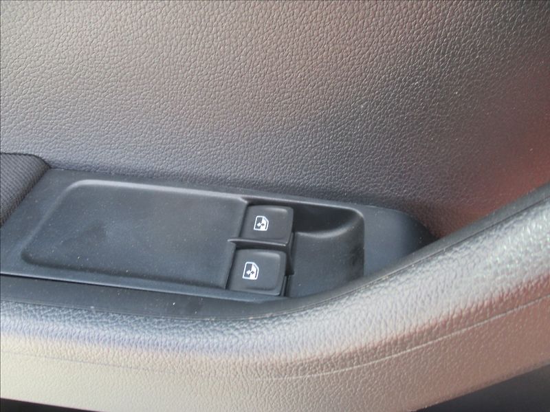 Škoda Fabia 1,0 TSI, klima,servis,DPH,CZ, - fotka 23 z 30