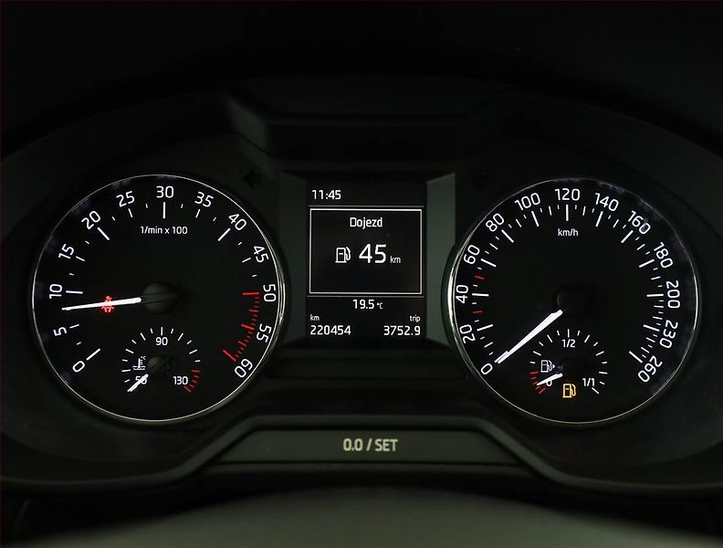 Škoda Octavia (2016) Style 1.6 TDI, Tempomat - fotka 9 z 18