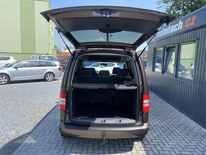 Volkswagen Caddy 1.2 TSI77kW-1xMAJ.-TAŽNÉ-KLIMA - fotka 27 z 36