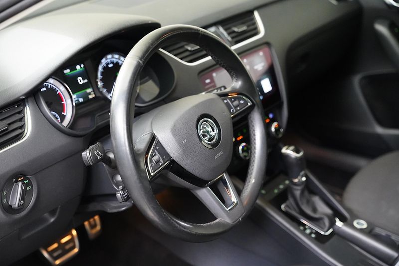 Škoda Octavia - fotka 15 z 30