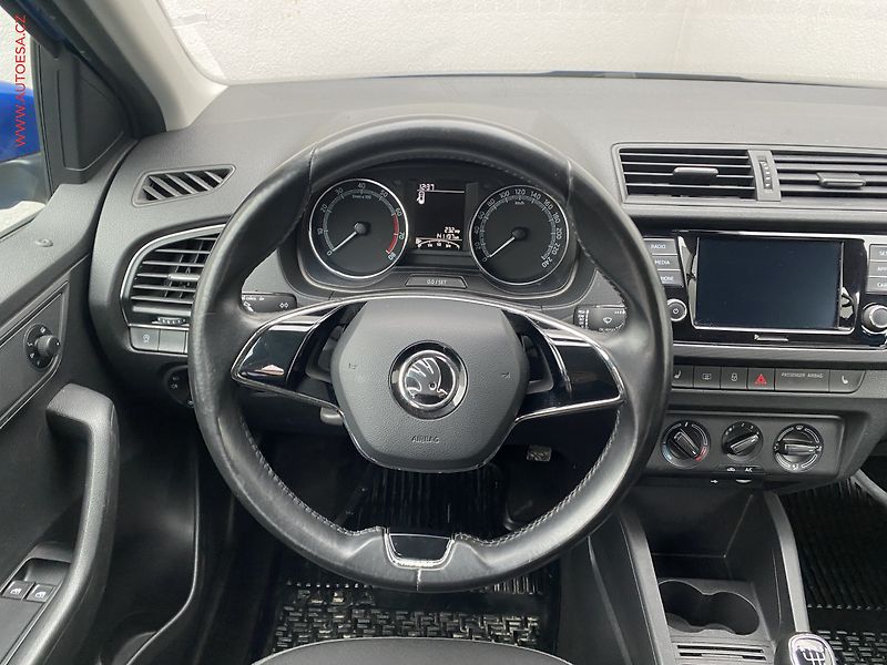 Škoda Fabia (2021) 1.0 TSi, ČR, Ambition, +pneu - fotka 11 z 17