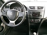 Suzuki Swift (2011) 1,3i KLIMA 4x4 VÝHŘEV USB - náhled 20