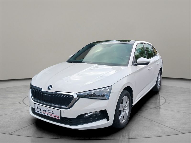 Škoda Scala 1,5 TSI 110kW DSG7, PANORAMA - fotka 2 z 24