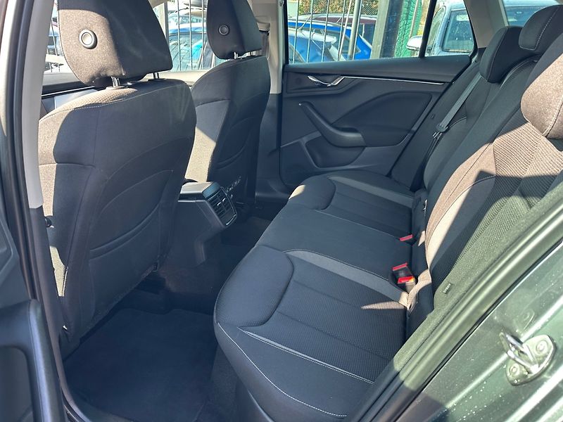 Škoda Scala (2022) 1.0TSi LED,APP,VIRTUAL,KAMERA - fotka 16 z 18