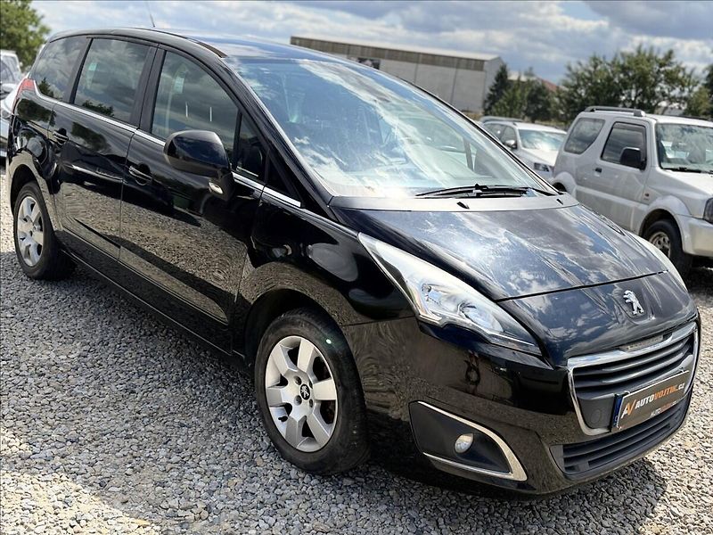 Peugeot 5008 1,6 HDI 7MÍST NAVI TAŽNÉ - fotka 3 z 27