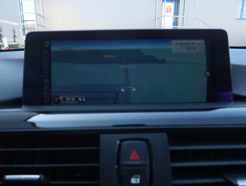 BMW Řada 3 (2014) 320 d xDrive, 4X4, Automat - fotka 16 z 22