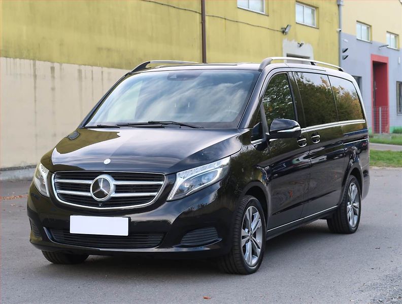 Mercedes-Benz Třídy V (2015) 250 d 4MATIC, 1Maj - fotka 2 z 32