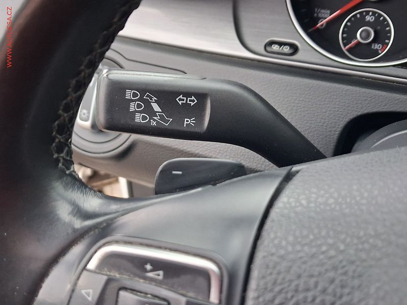 Volkswagen Passat (2012) 2.0TDI, DSG - fotka 14 z 23