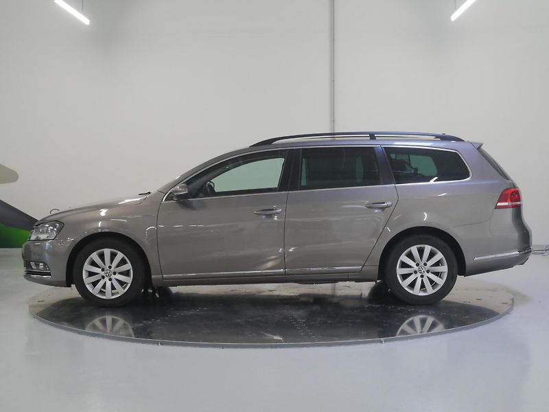 Volkswagen Passat - fotka 3 z 25