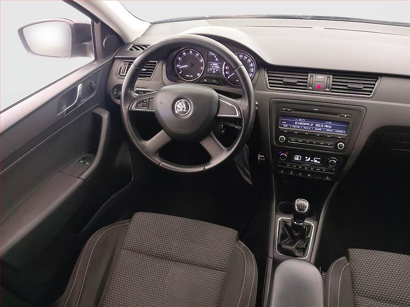 Škoda Rapid (2013) Elegance 1.2 TSI, Tempomat - fotka 7 z 16
