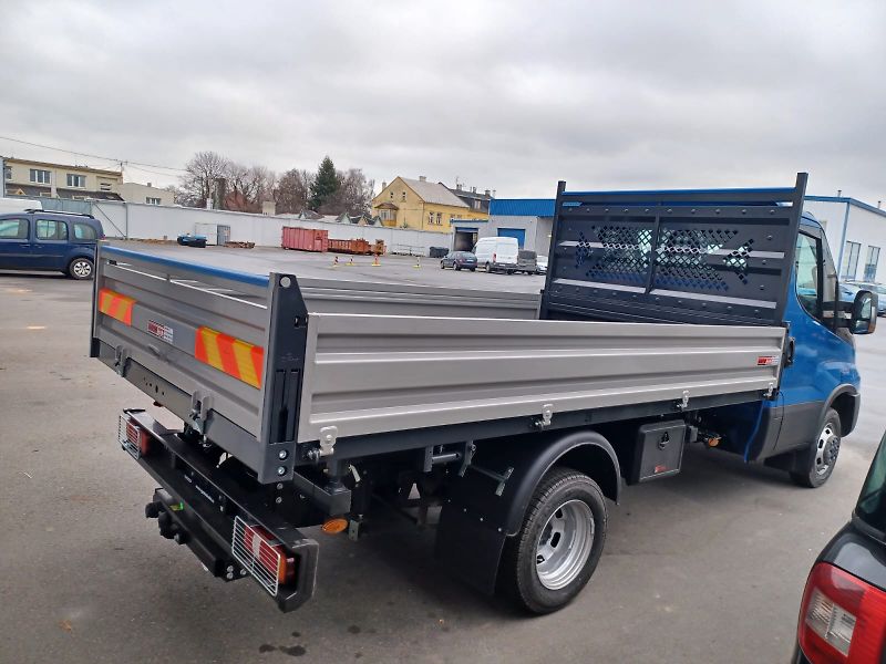 Iveco Daily (2025) 50C18 do 3,5t sklopka, - fotka 4 z 6