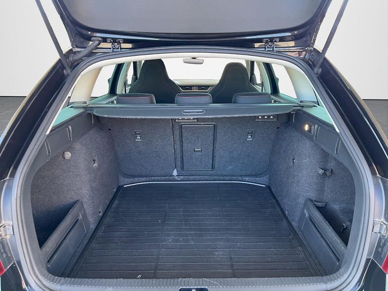 Škoda Octavia (2018) 1.5 TSI 110kW DSG Style Plus c - fotka 28 z 31