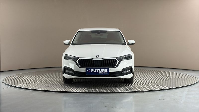 Škoda Octavia 2.0 TDI Ambition - fotka 3 z 25