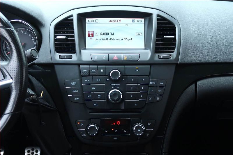 Opel Insignia (2009) 2.0 CDTI, Navi, Tempomat - fotka 12 z 19