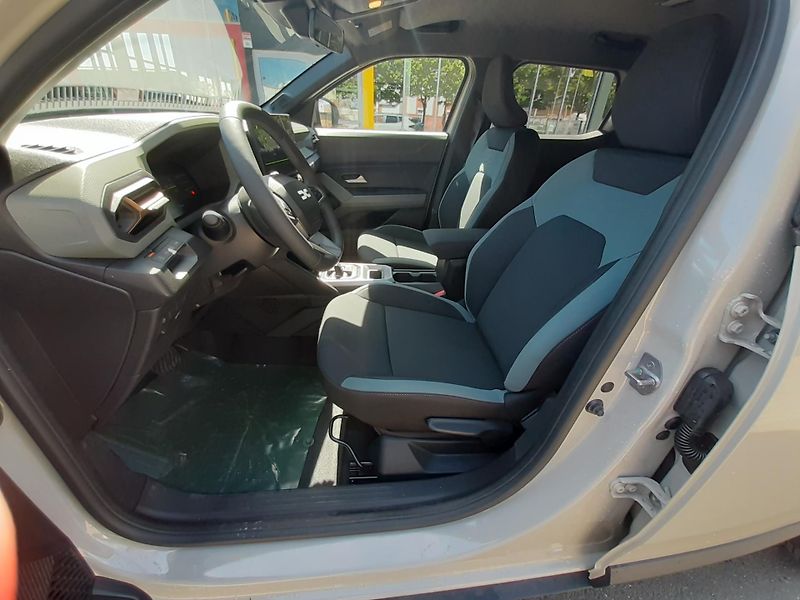 Dacia Duster (2026) Extreme hybrid 1,8 155k - fotka 11 z 20