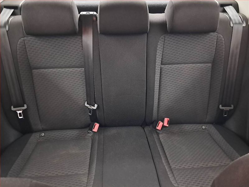 Škoda Fabia (2011) 1.2 12V, po STK, dobrý stav - fotka 10 z 12