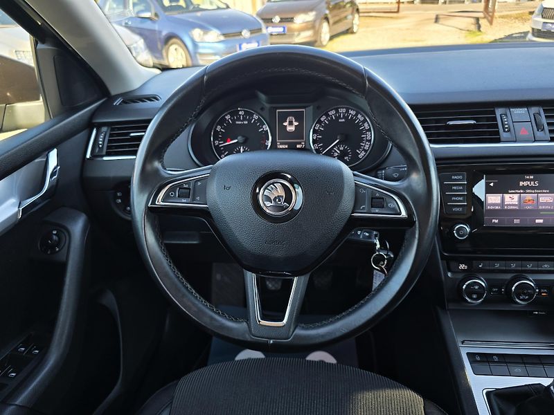 Škoda Octavia 1.4TSI STYLE Bi-XENON 1Majite  - fotka 24 z 24