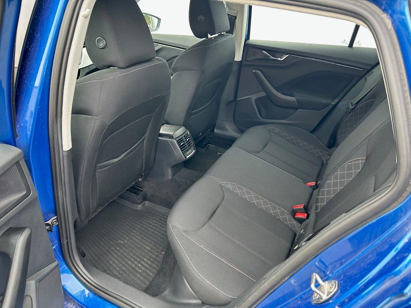 Škoda Scala (2021) Ambition 1.0 TSI 81 kW - fotka 24 z 27