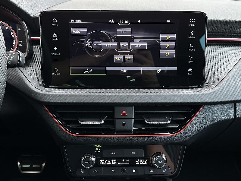 Škoda Kamiq 1.5TSi DSG Monte Carlo 150PS M - fotka 25 z 46