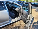 Toyota Corolla 1,8 HSD,executive,výhřev,navi - náhled 10