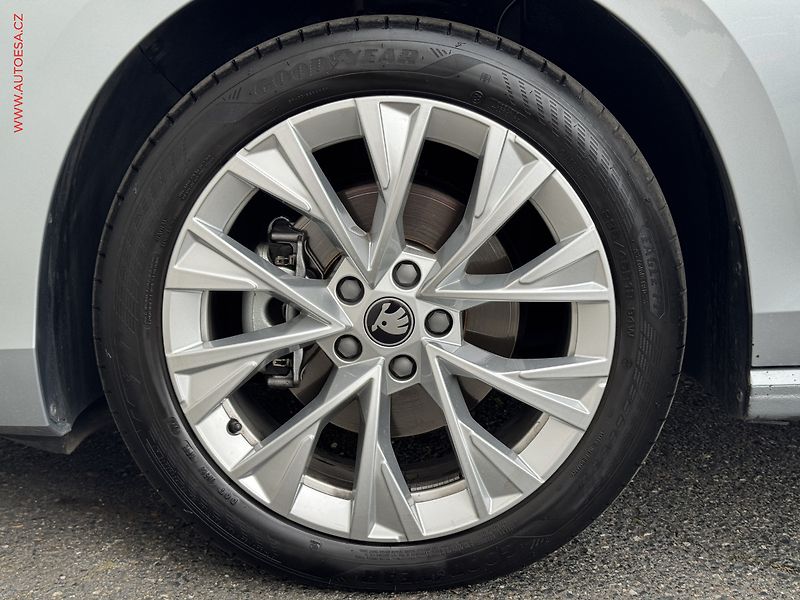 Škoda Superb (2025) 2.0 TDi, 1.maj,ČR, Selection - fotka 34 z 35