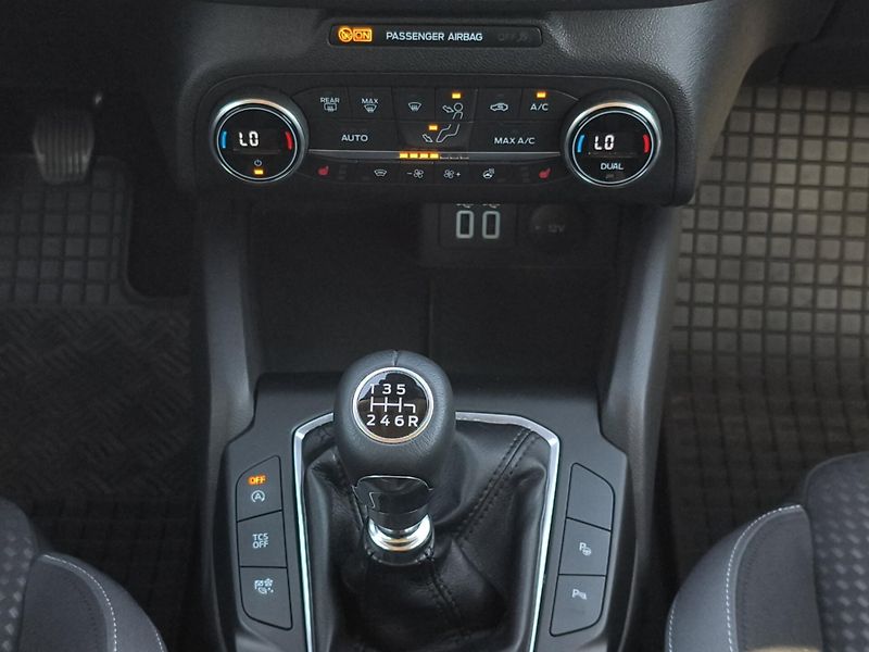Ford Focus (2021) TREND EDITION 1.0 92kW, ČR, Se - fotka 21 z 25