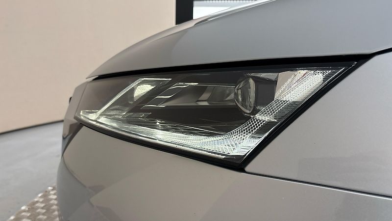 Škoda Octavia 2.0 TDI DSG Style - fotka 18 z 27