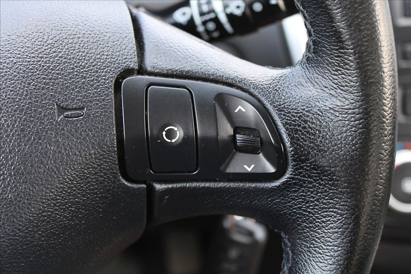 Kia Ceed 1,4 i  NOVÉ V ČR,1.MAJITEL - fotka 15 z 20