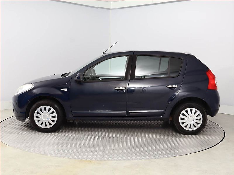 Dacia Sandero (2010) 1.6 MPI, dobrý stav - fotka 3 z 10