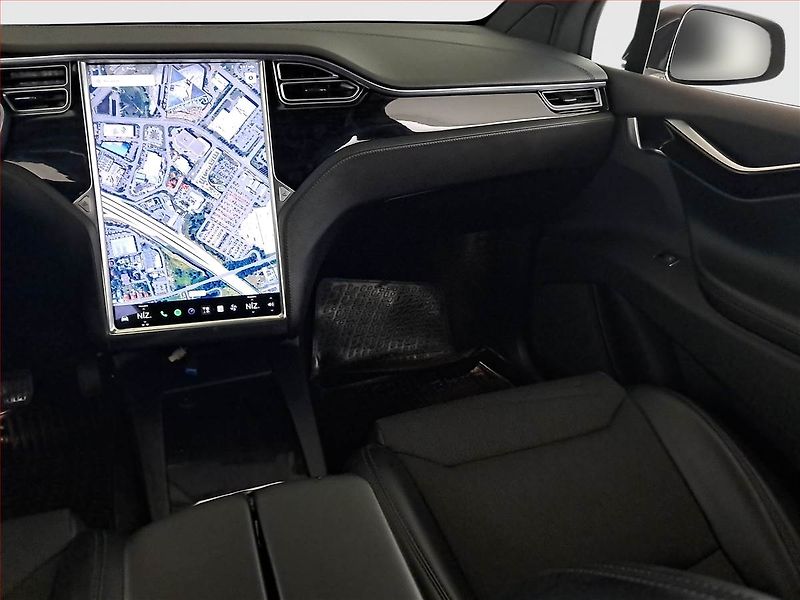 Tesla Model X (2017) 100D, SoH 86% - fotka 8 z 22