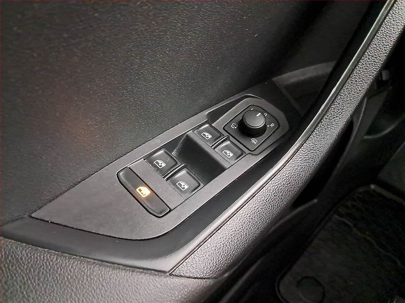 Škoda Karoq (2022) Style 1.5 TSI - fotka 19 z 19