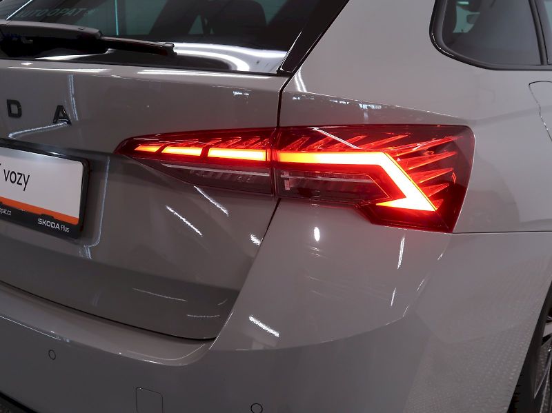 Škoda Octavia (2025) SPORTLINE 2.0TDI 110KW PANORAM - fotka 11 z 45