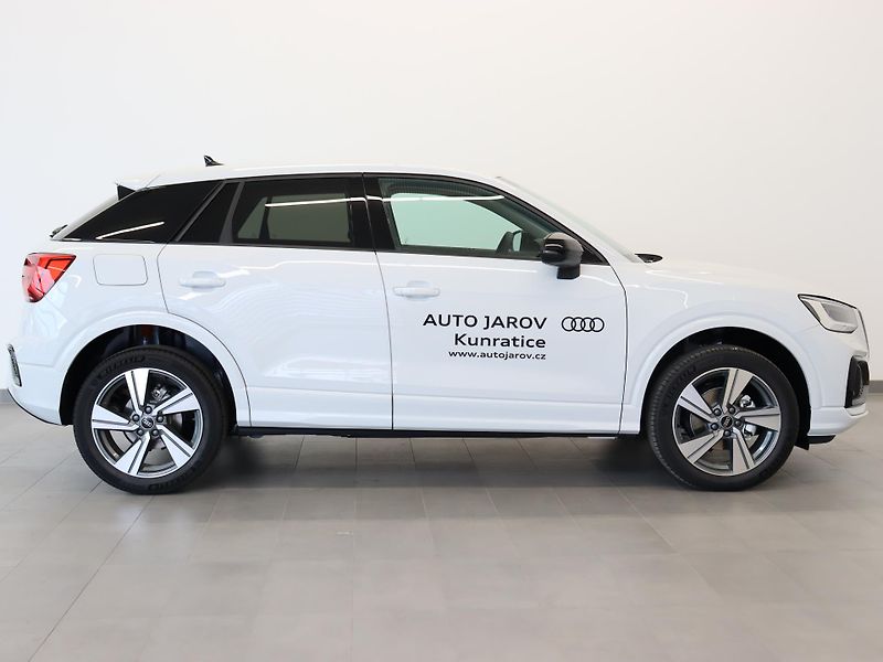 Audi Q2 Advanced 35 TFSI Stronic - fotka 3 z 27