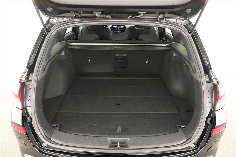 Hyundai i30 (2025) 1.0 T-GDI, N-LINE, AUTOMAT - fotka 15 z 16