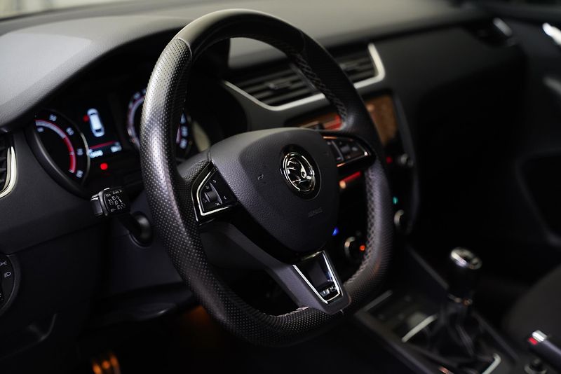 Škoda Octavia - fotka 14 z 28